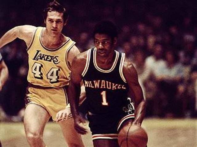 里弗斯近日 里弗斯近日