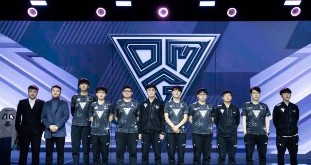 敬这位以火 敬这位以火